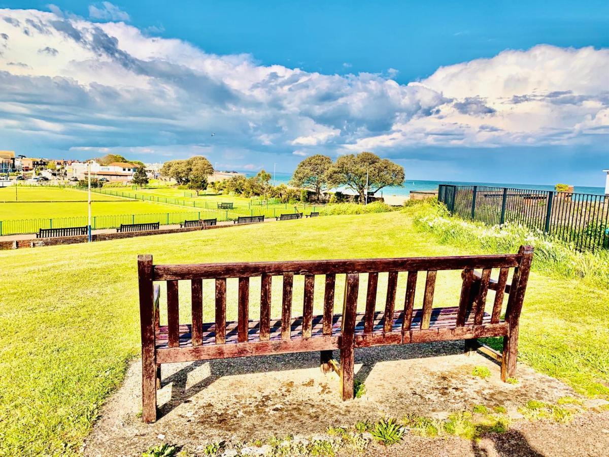 شقة Skyview Eastbourne 24 المظهر الخارجي الصورة